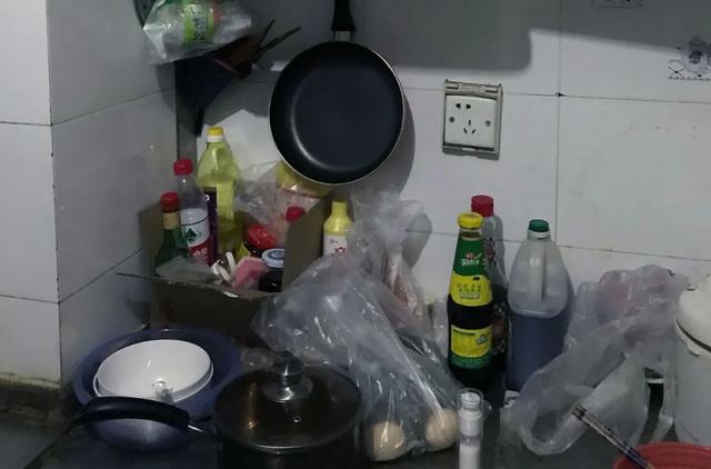 军官卧底贫民窟撕开世间残酷：你不懂，因为你没有穷过。