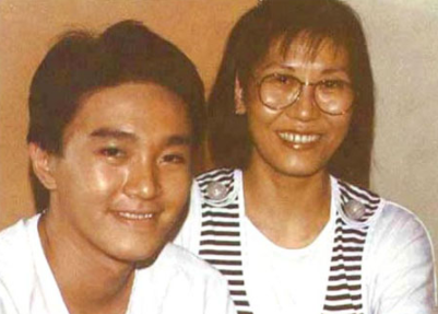 老友去世，痛失挚爱，被圈内人炮轰，周星驰“叛众亲离”的一生