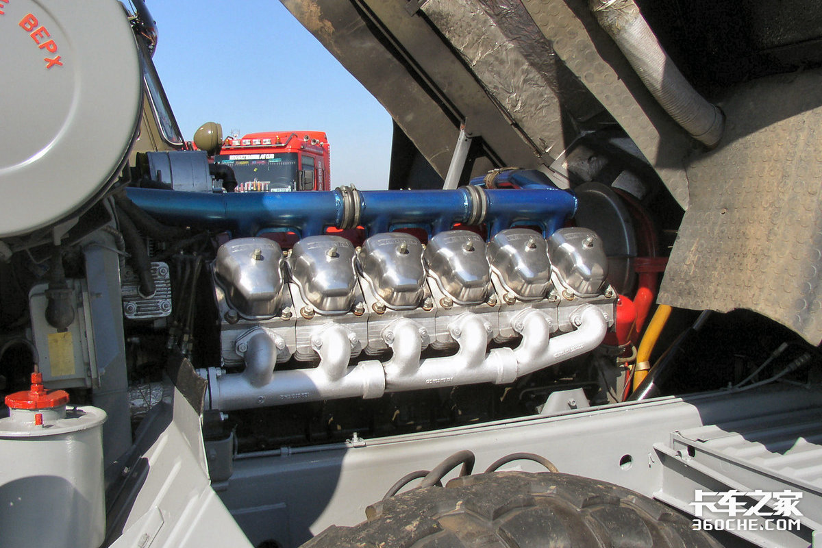 二郎神)现今,太脱拉卡车公司隶属于德国大众,并且为其提供底盘,发动机