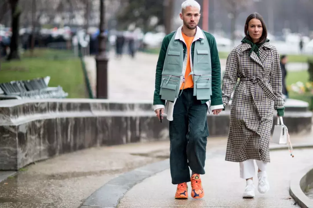 Compelling have to rely on bright orange