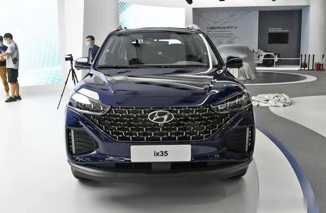 10万买紧凑型SUV选哪台？2.0L现代ix35只需10.98万，真香