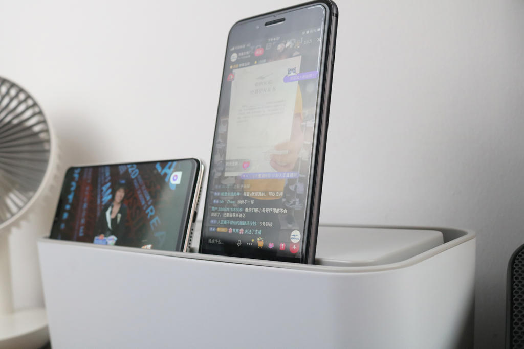 桌面排线凌乱有高招 奥睿科帮你整理 秒变整洁