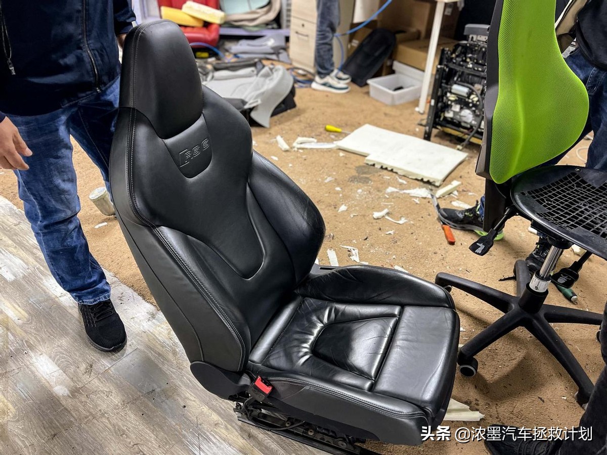 「志在千里」自用奥迪A6武装RS6内饰，带你领略溢出屏幕的震撼感