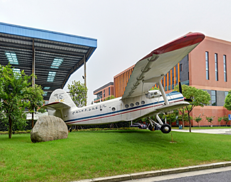 专科学校也有好前途，上海有“五大专科”，分数低实力却不容小觑