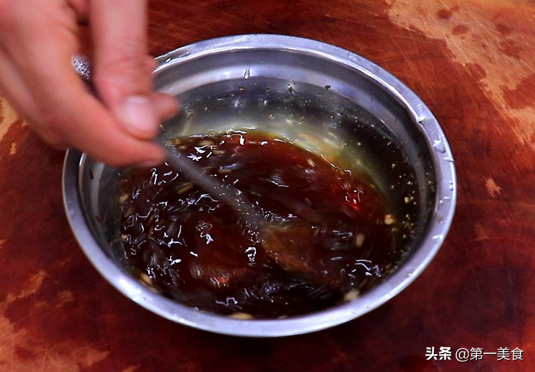 油焖大虾的做法 最正宗的做法,油焖大虾的做法 最正宗的做法视频