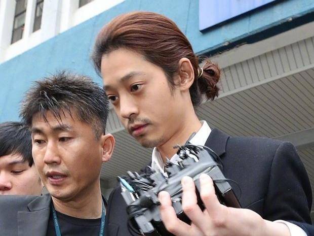 性侵、吸毒、造假、自杀，2019年的韩国娱乐圈让人错愕不止
