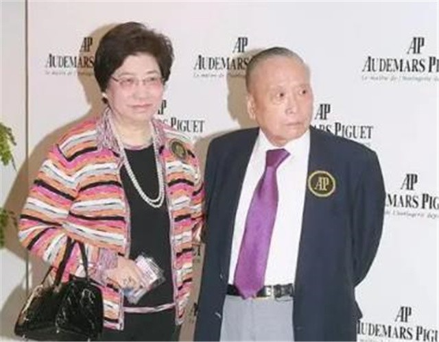 白手起家的穷小子邱德根，痛失爱妻后娶了小姨子，后患上老年痴呆