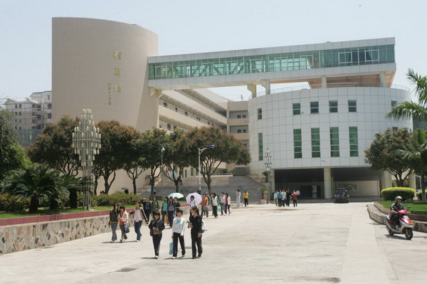 沿海特区性价比高招生省份多，美术生捡漏几率大的省属重点大学