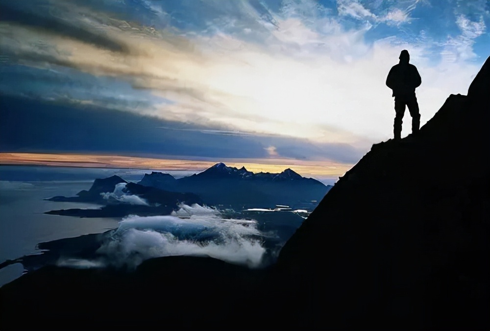 互联网时代的悲哀：沉迷游戏不仅会变笨，还会变丑