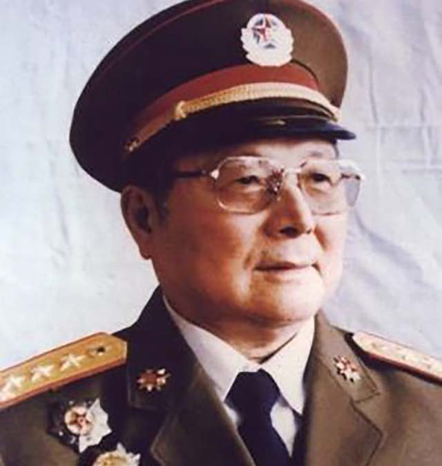 1985年裁军重组七大军区，司令员都是谁？后来又被授予了什么军衔