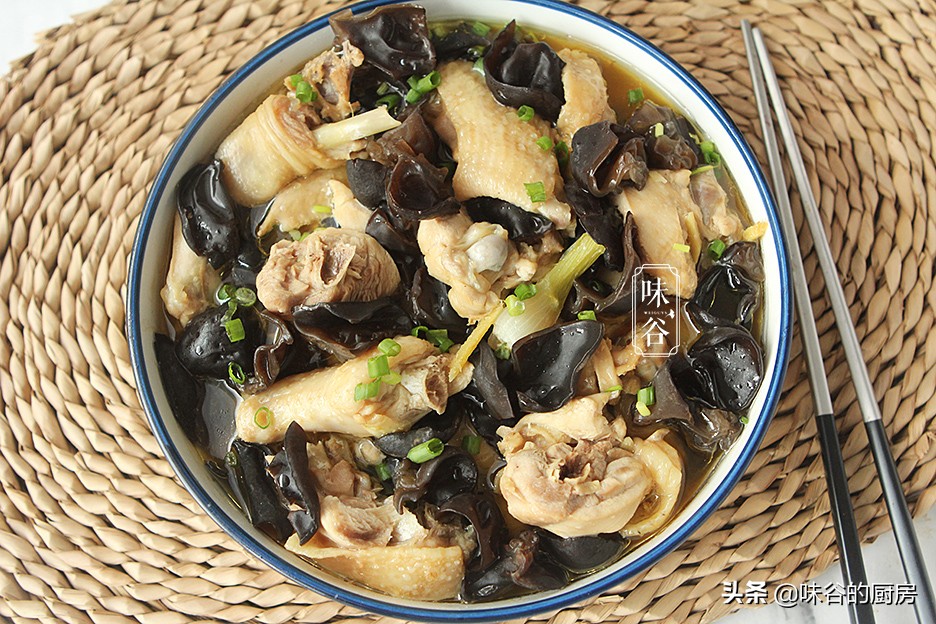 夏天鸡肉就爱这样吃(鸡肉夏天怎么做好吃)
