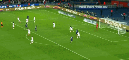 2-1！周杰伦观战，巴黎93分钟绝杀，梅西首球被门将+门框阻挡