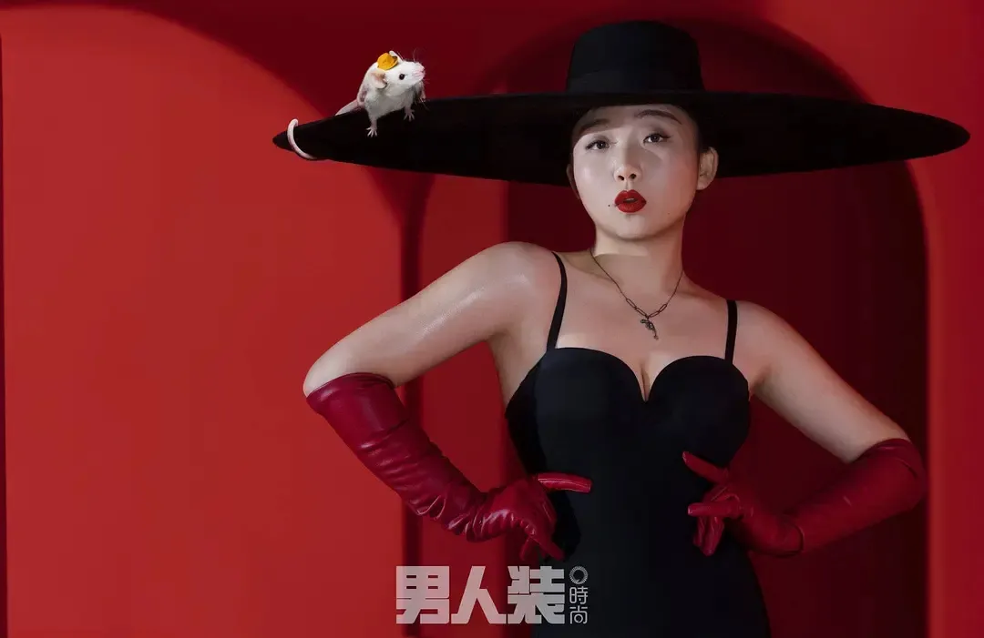 把李雪琴拍成“男版郭德纲”,性感的《男人装》又翻车了吗?