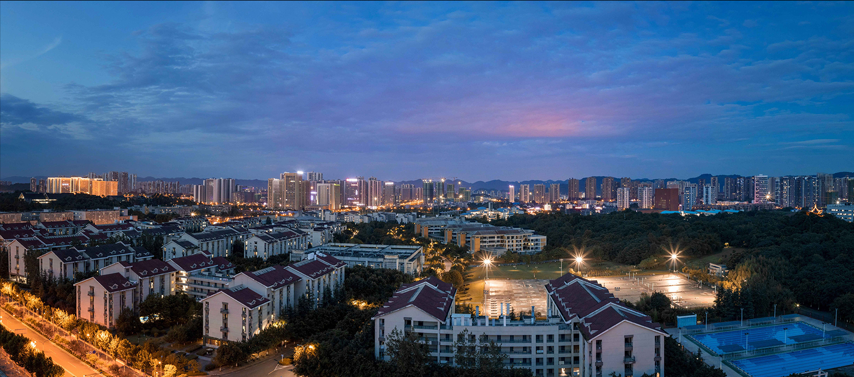 重庆考生多少分能考上重庆大学？专业录取分析，七千名内有机会