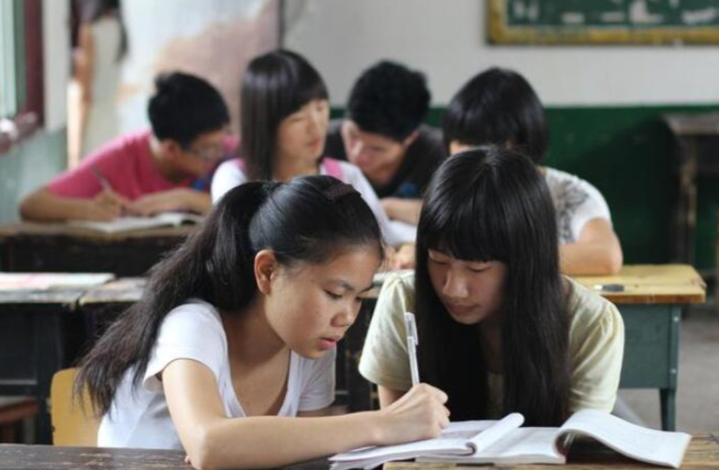 高考后准考证千万别扔，解锁更多“隐藏福利”，可以完成很多事