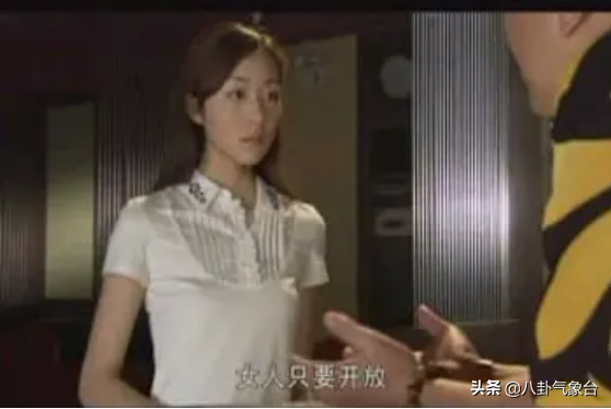 从“玉女歌手”到“四不像”，韩雪经历了什么？