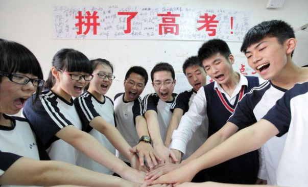 高三模拟考试从来没过400分，还能上本科吗？听听老师怎么说