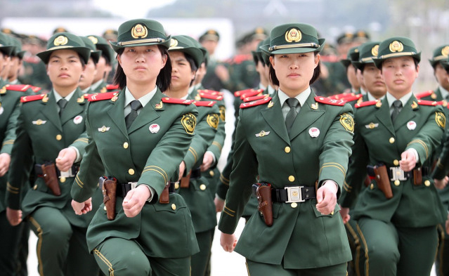 义务兵转“军士”和考“士官学校”有什么区别吗？