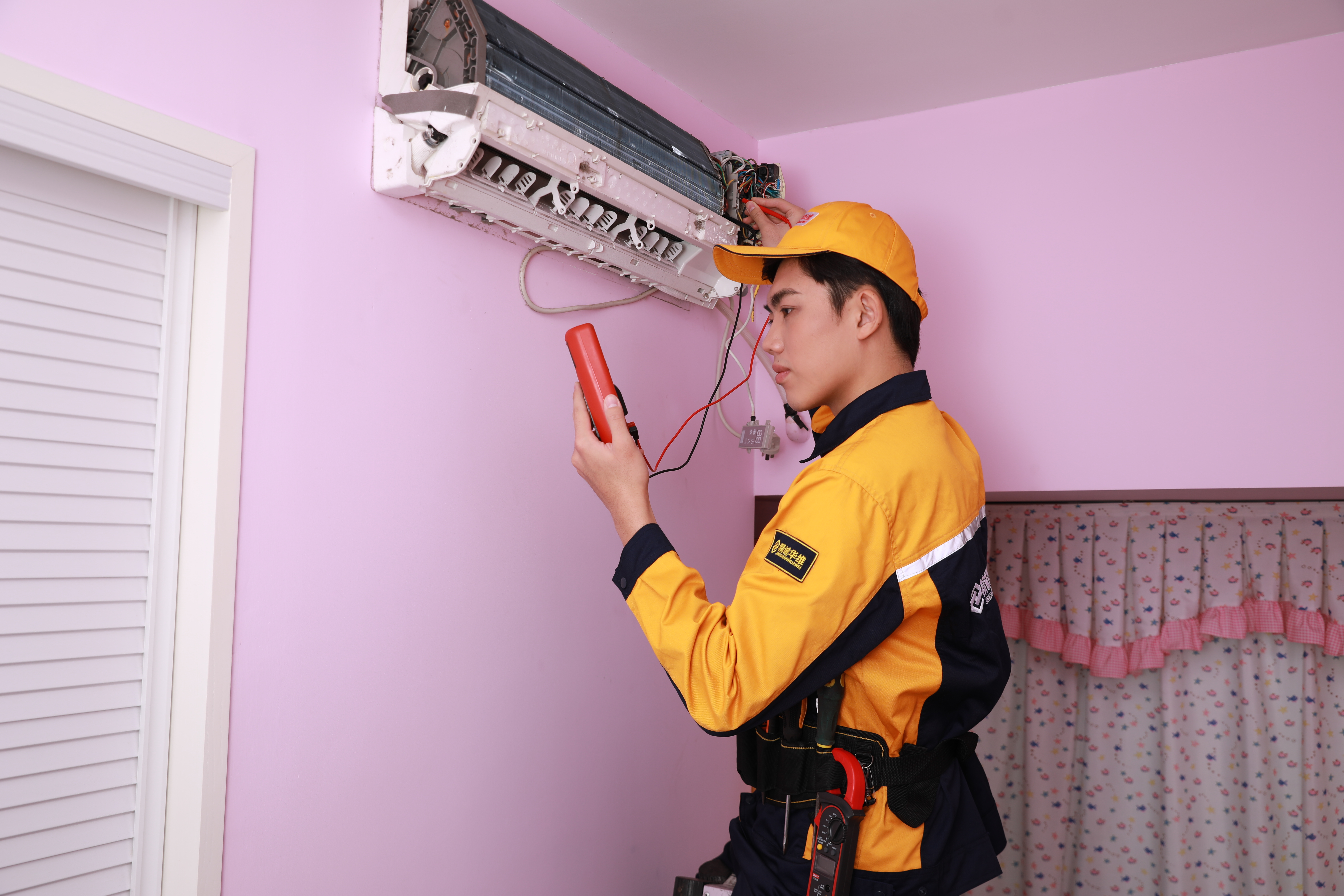 深圳空调维修、家电维修到精诚华维