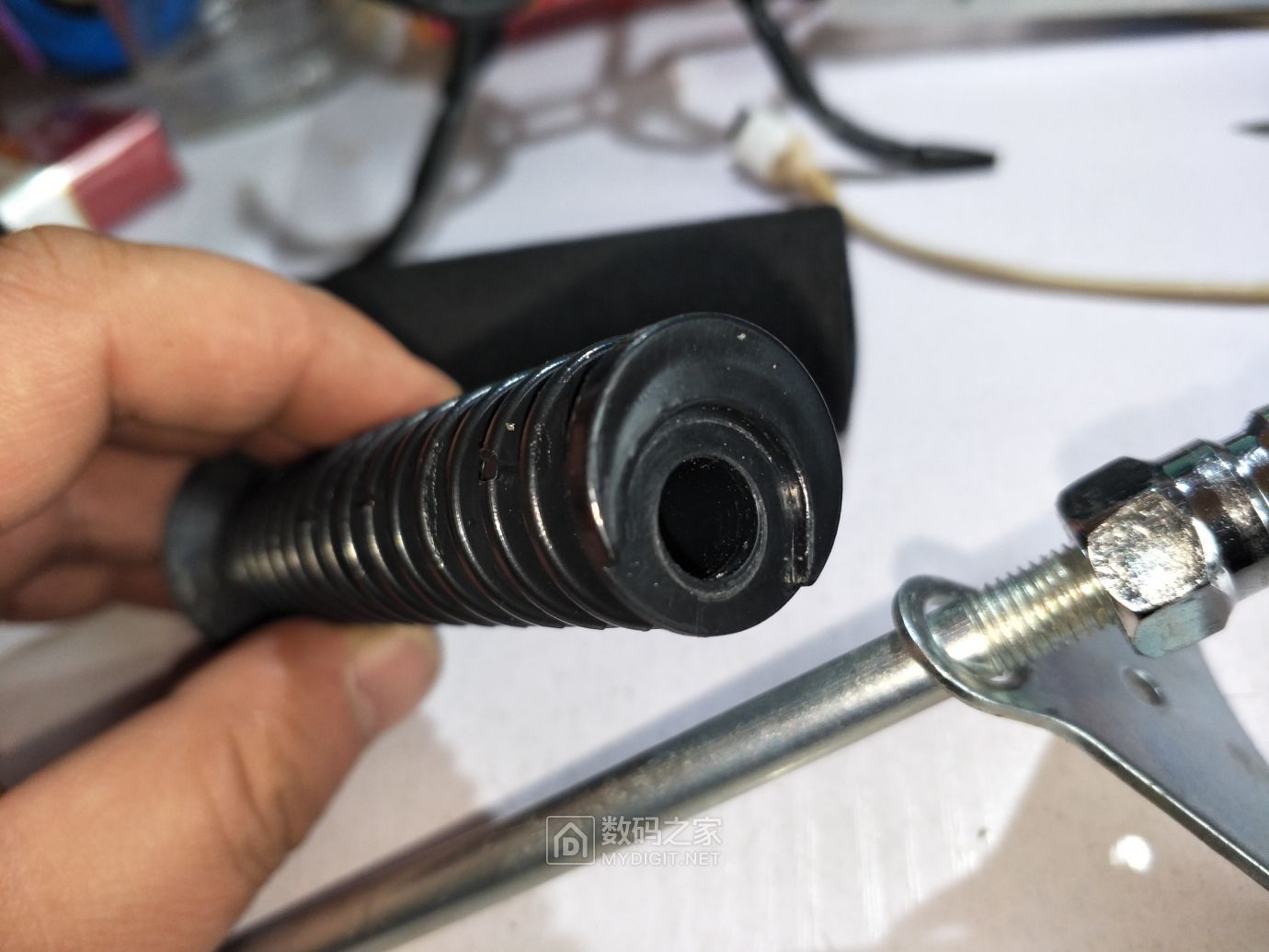 拆解DIY：尤利特YD-8113指针式充气泵改造为数显气压式