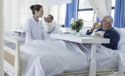 2020高考：护理学专业大学排名，护理学专业就业方向