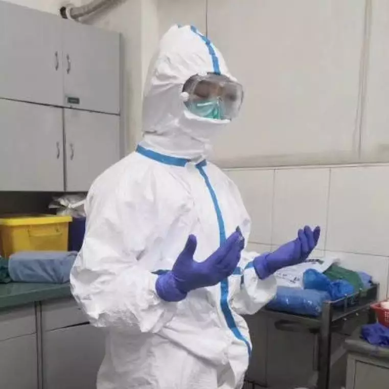 疫情面前，四川护理职业学院毕业生最美逆行引人民日报关注