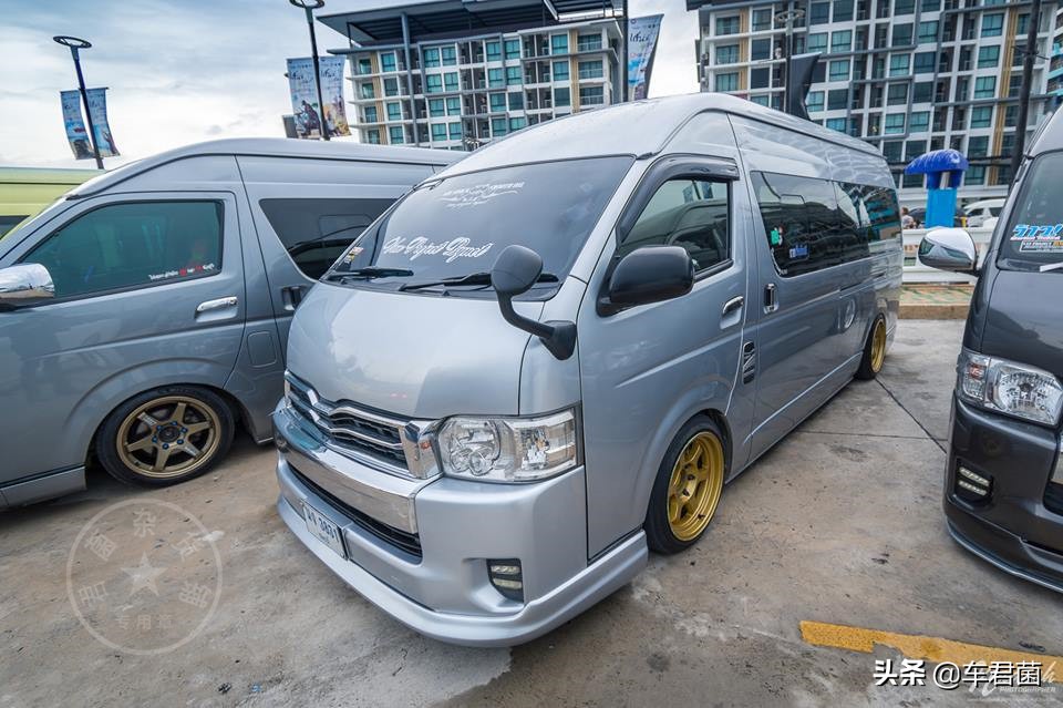 金杯大海狮、海格H5C、蒙派克S和长安尊行看过来，HIACE改装列队