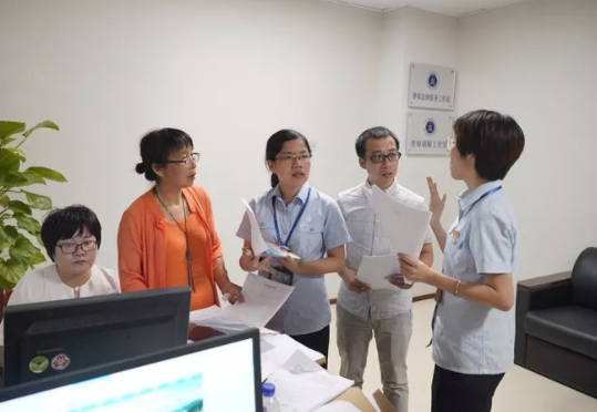 未来十年适合女生发展的专业，越干越吃香，有女孩的家庭可多留意