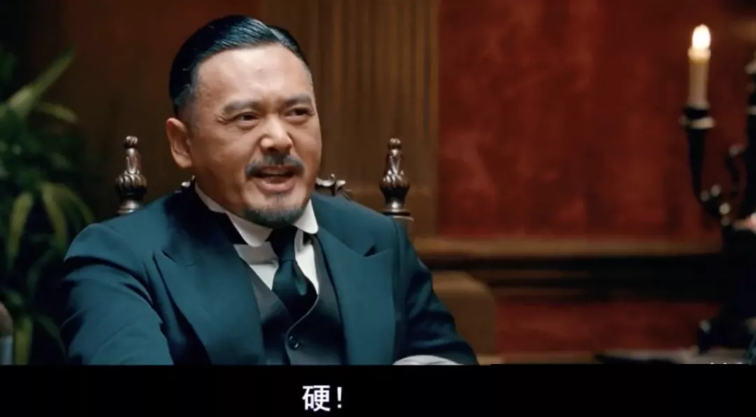 沙龙机甲龙，智能豪华纯电动汽车里最硬核的玩家