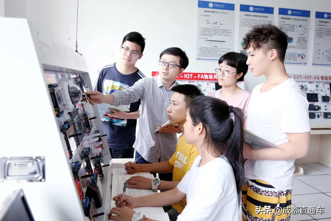 花开的季节·一起爱上文理