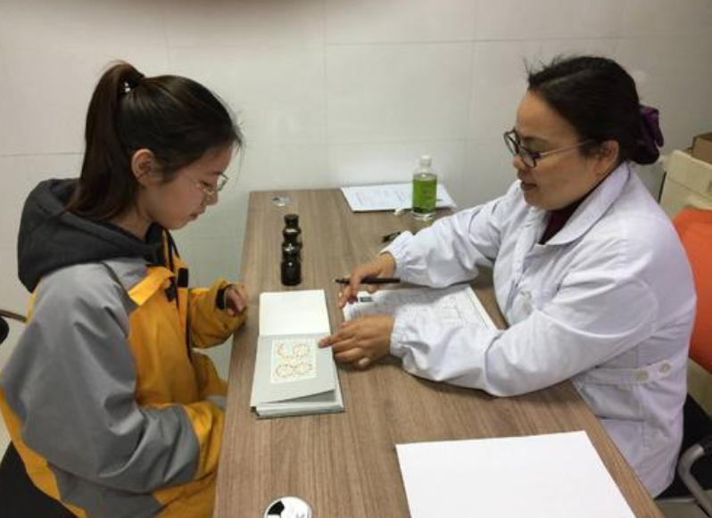 高考体检要“脱光光”？学生的无知闹出乌龙，有人吓成表情包