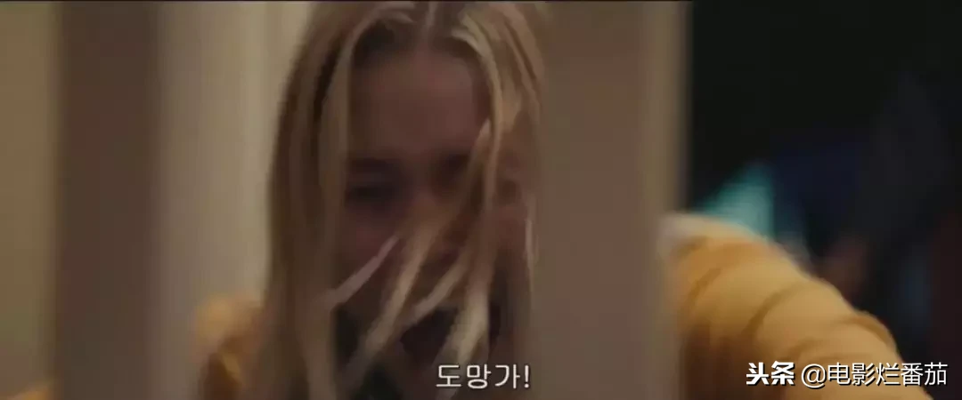 这个自带bgm的男人回归,让人看得一身鸡皮疙瘩!