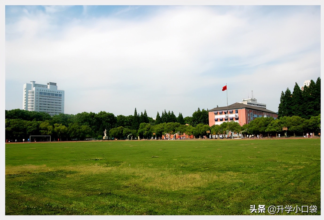 南京邮电大学2022届保研情况：全校保研率6.49%，这个学院有28.7%