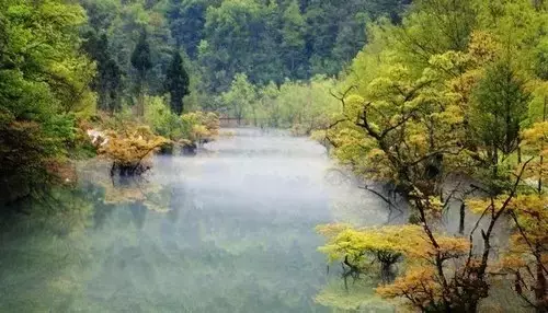 “天路”横空出世,既险又美,号称“中国之中”,引央视连连称赞