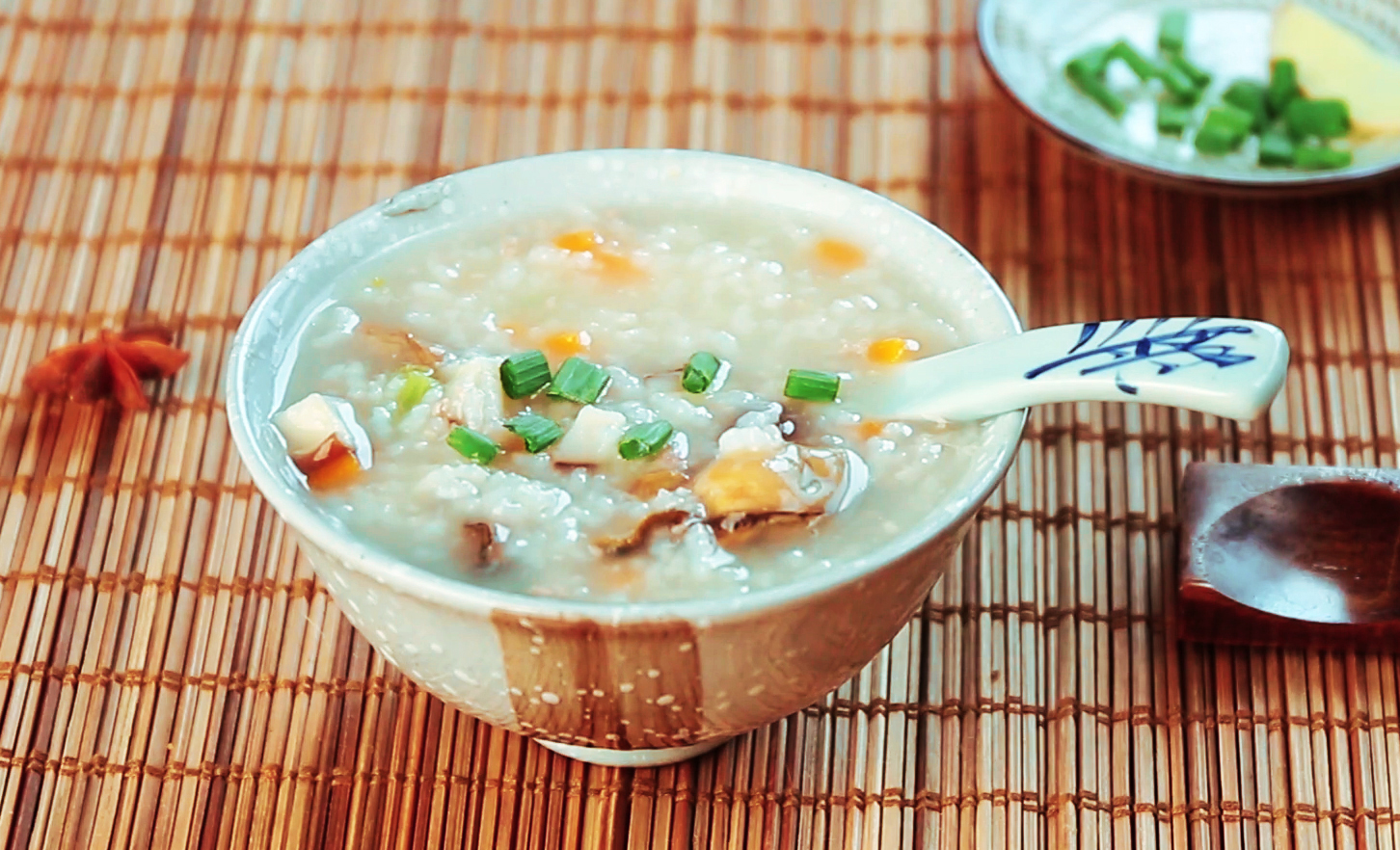 这3个养胃穴加食疗方,驱寒暖胃,专调老胃病