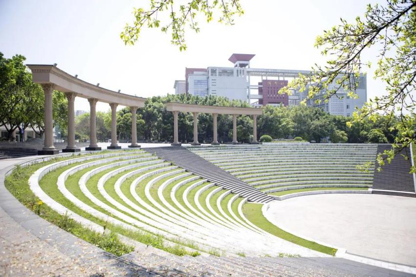 2020年高考志愿填报看过来！10个问题，教你如何报考西南政法大学！