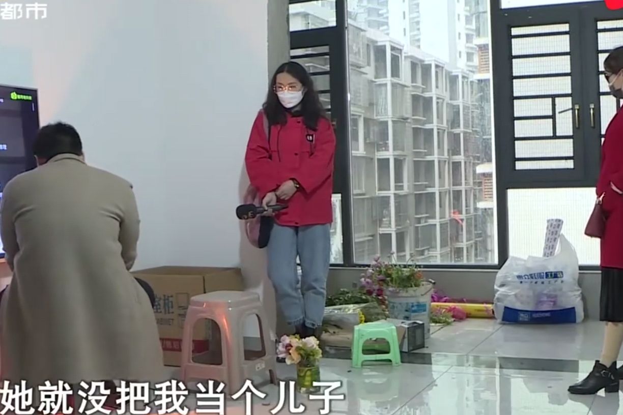 儿媳妇“打”了公公，婆婆逼小夫妻离婚：儿子的态度戳痛妈妈的心