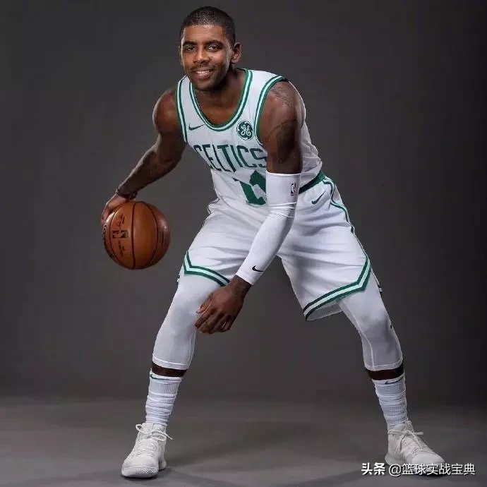 nba球员为什么被一步过(果断收藏！为什么你突篮下老被盖！这三招完美躲开防守球员)