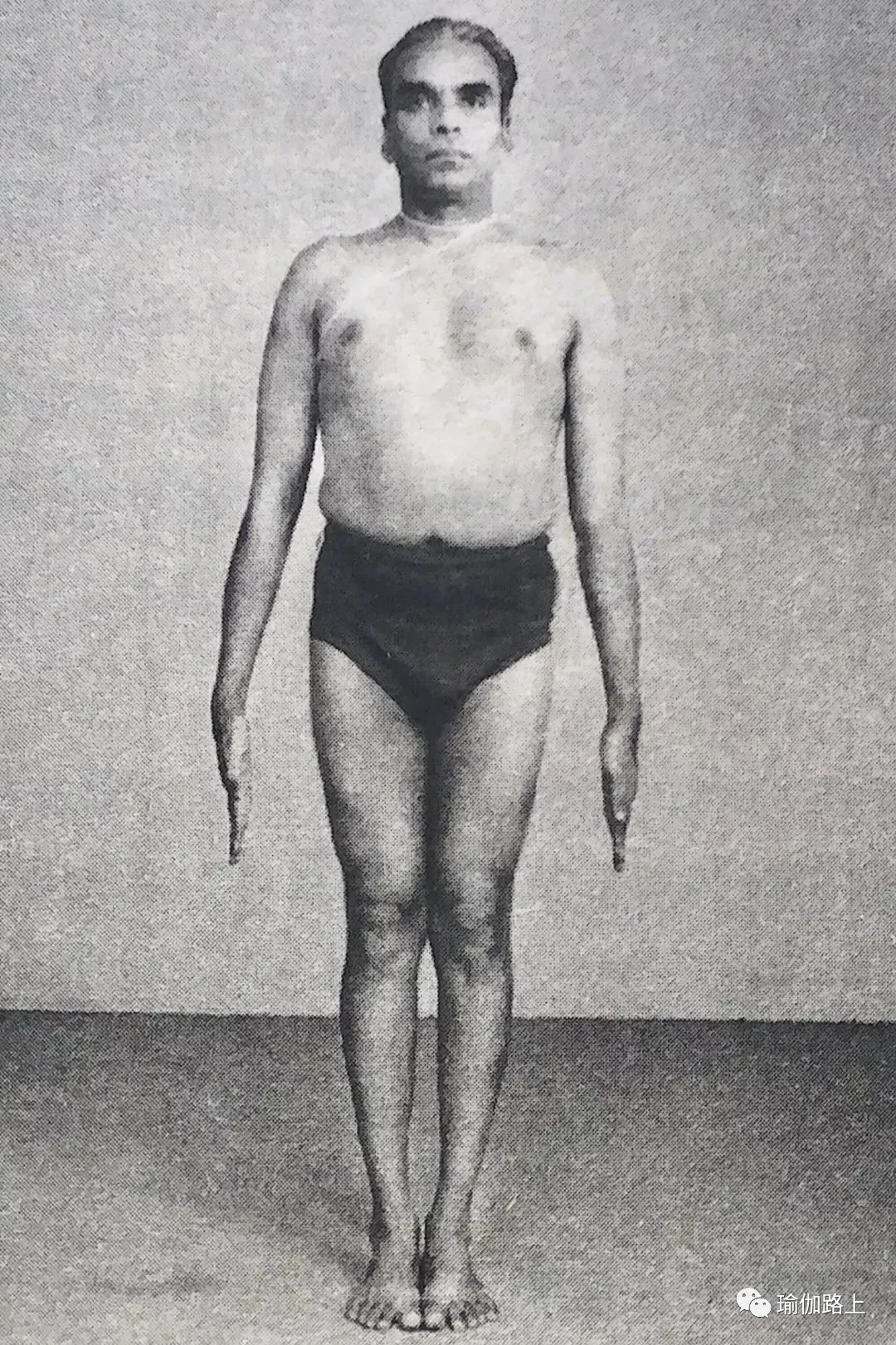 艾扬格密集一 | 32 个经典体式 & 2 大呼吸法经典示范图