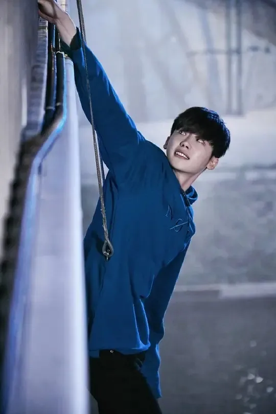 10部超甜奇幻韩剧：穿越、鬼上身、外星人、灵魂互换，真好看