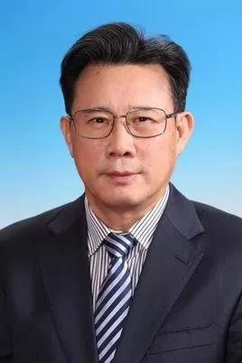 这9位央企国企、上市公司董事长都在湖南上大学，还毕业于同一所高校！