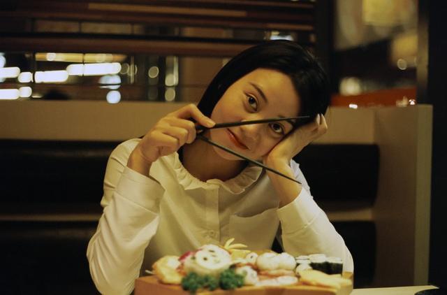 “你和那老女人好好过，我退出”这才是对丈夫婚内出轨最好的报复