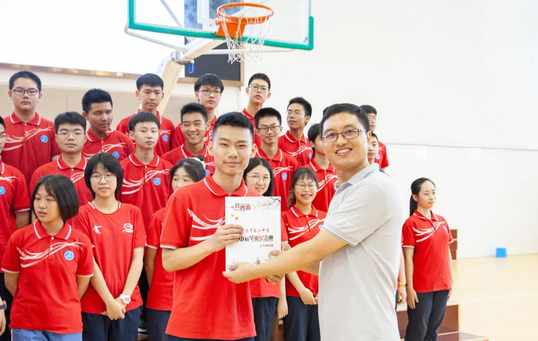 青春当逐梦，展翅凌云霄！宜昌长江中学2021年毕业典礼圆满落幕