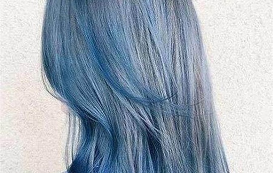 木北护肤造型：蓝黑色头发褪色后啥样 木北护肤造型告诉您