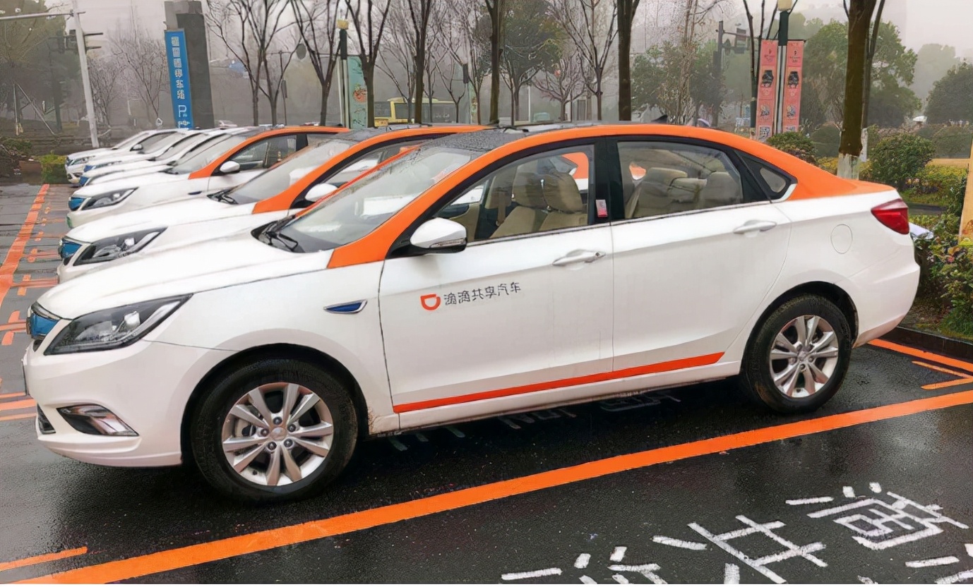 新手跑滴滴一天能挣多少钱跑网约车收入高吗