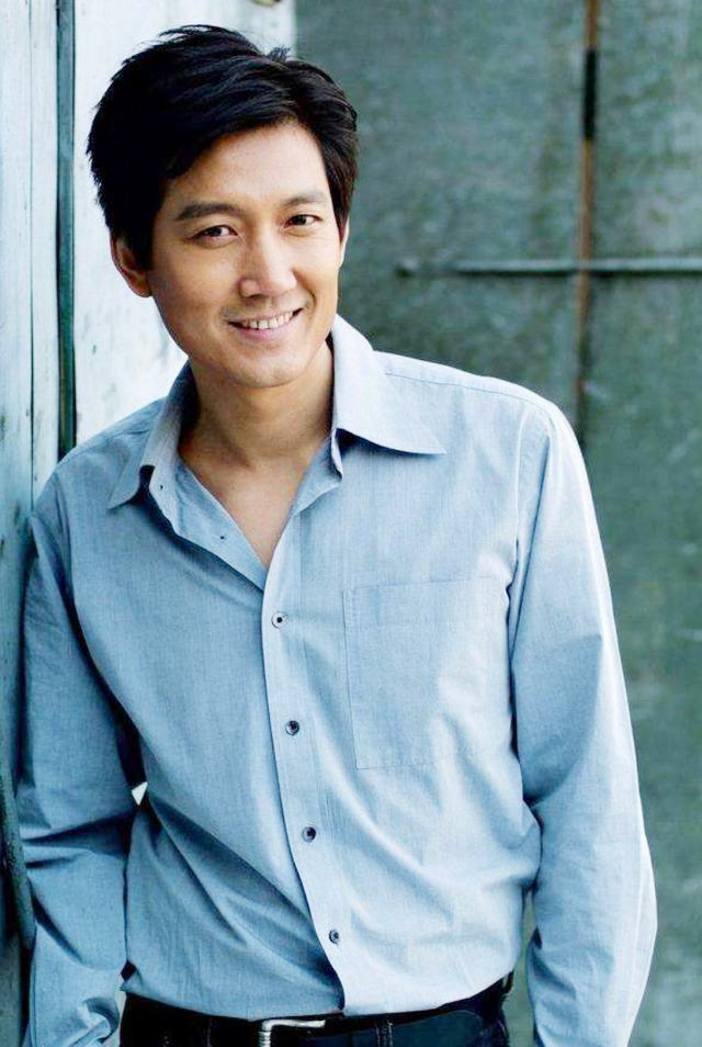 著名演员李崇霄不幸去世，年仅51岁，经纪人发讣告透露丧礼细节