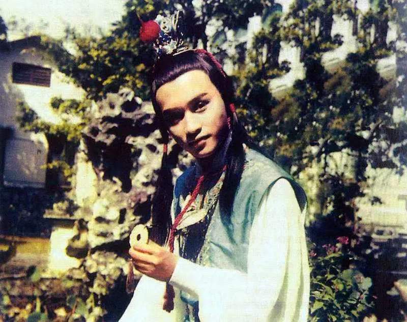 娱乐圈的“哥哥”那么多，啥时候才能出现下一个“张国荣”呢？