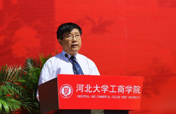 读着读着大学没了？3所大学被教育停止办学，在校生成了绝版人才