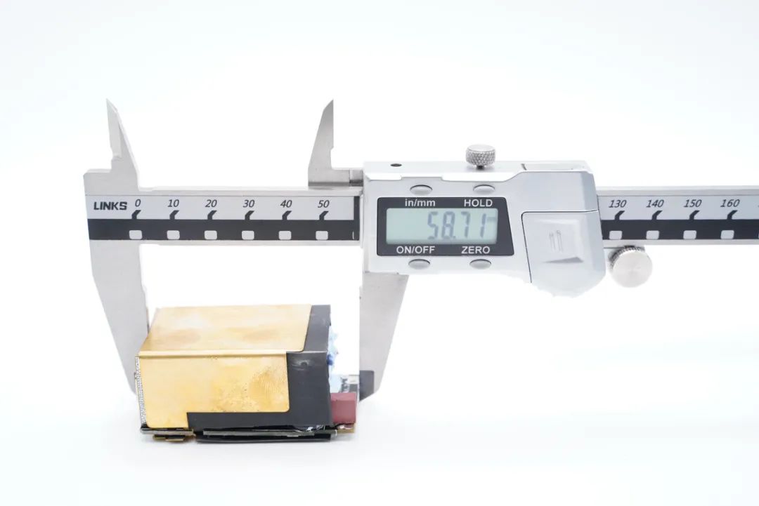 全新设计，突破体积极限，拆解国产控制器65W氮化镓快充