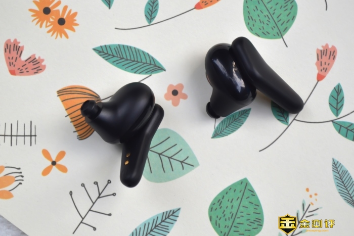 「金测评」雷柏i100TWS蓝牙耳机：百元耳机最酷价值